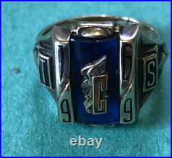 American 10 K (ct) Gold TCS College Eagle Graduation Ring By Balfour In 1969